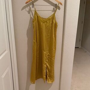 Floreat Yellow Midi Dress